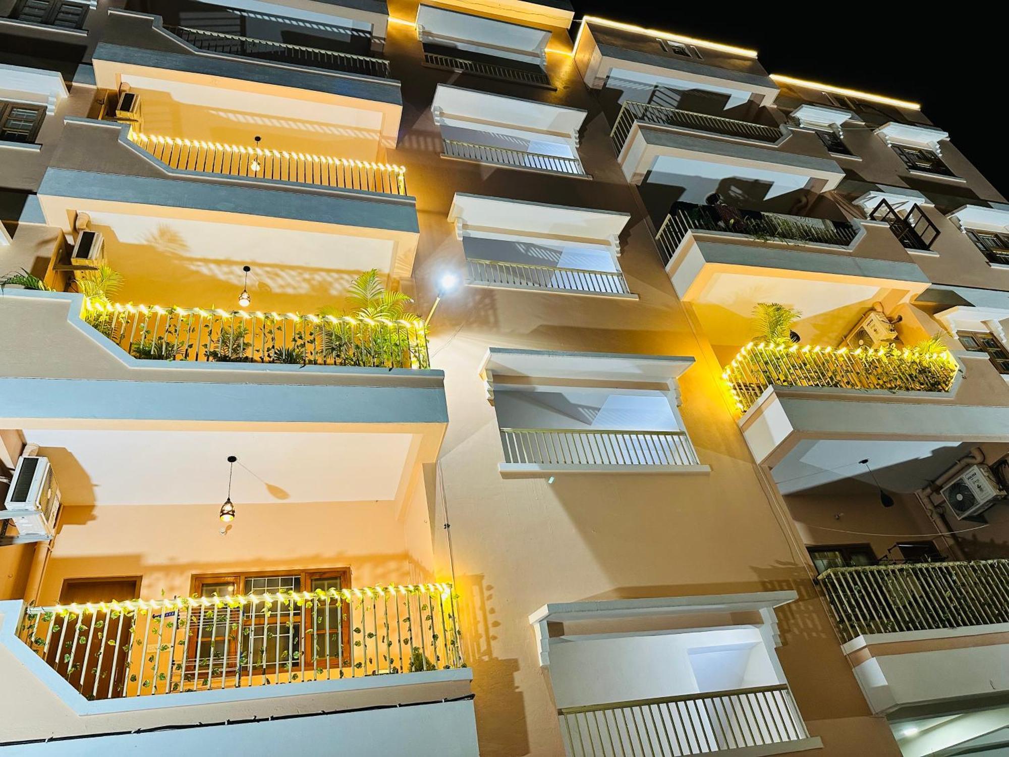 Zoomstay - 3Bhk Apartments Bénarès Extérieur photo