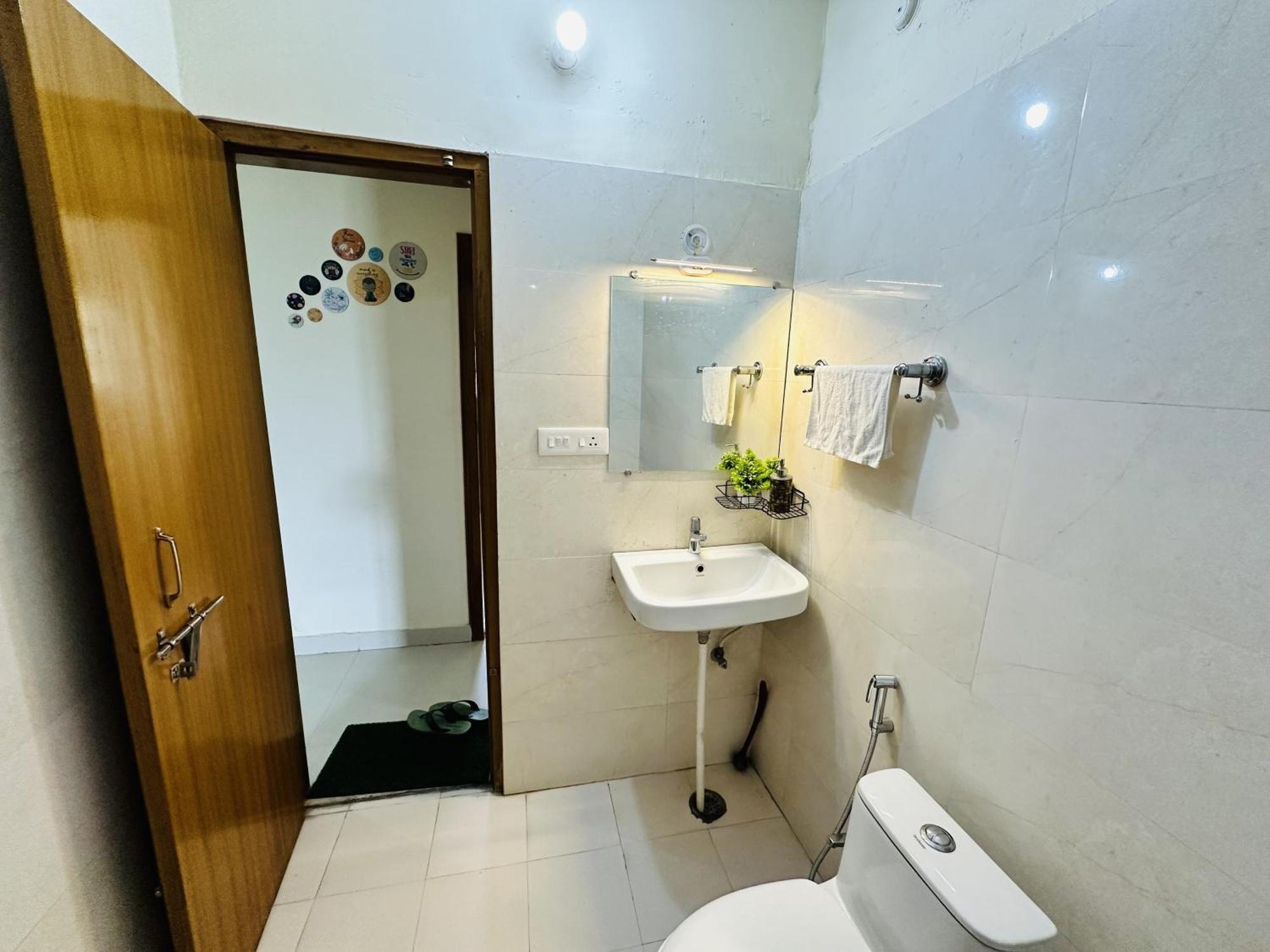 Zoomstay - 3Bhk Apartments Bénarès Extérieur photo