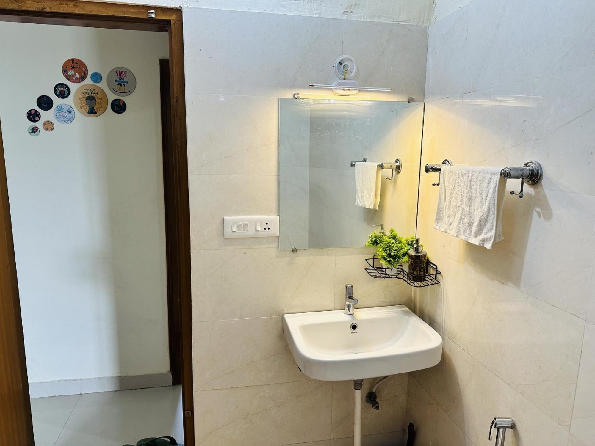 Zoomstay - 3Bhk Apartments Bénarès Extérieur photo